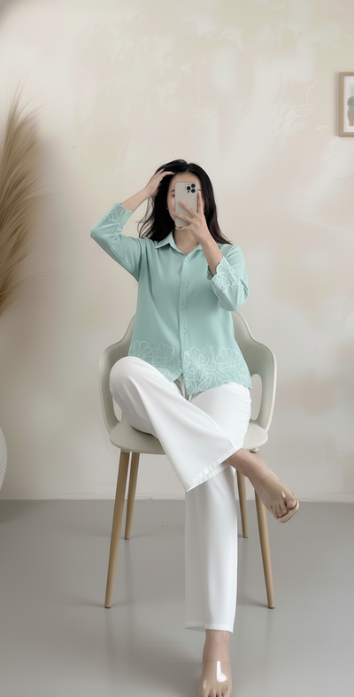 2 Piece Embroided Western style suit 👗👖