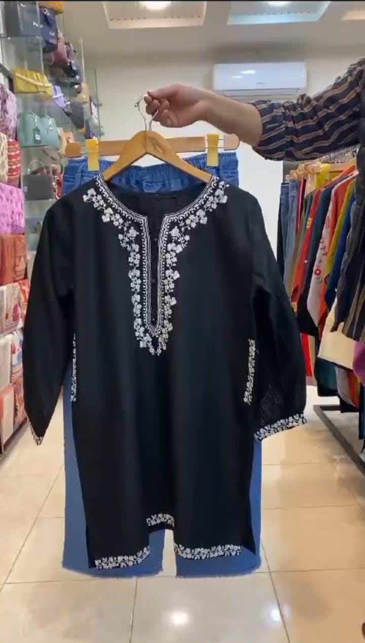 ✨ Embroidered Kurti with Blue Jeans ✨👗👖  D:2020