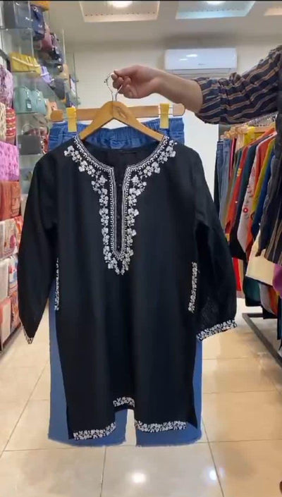 ✨ Embroidered Kurti with Blue Jeans ✨👗👖  D:2020