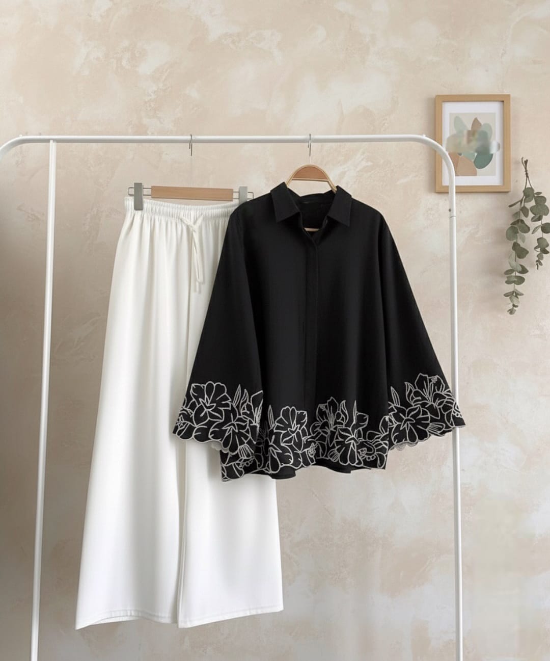 2 Piece Embroided Western style suit 👗👖